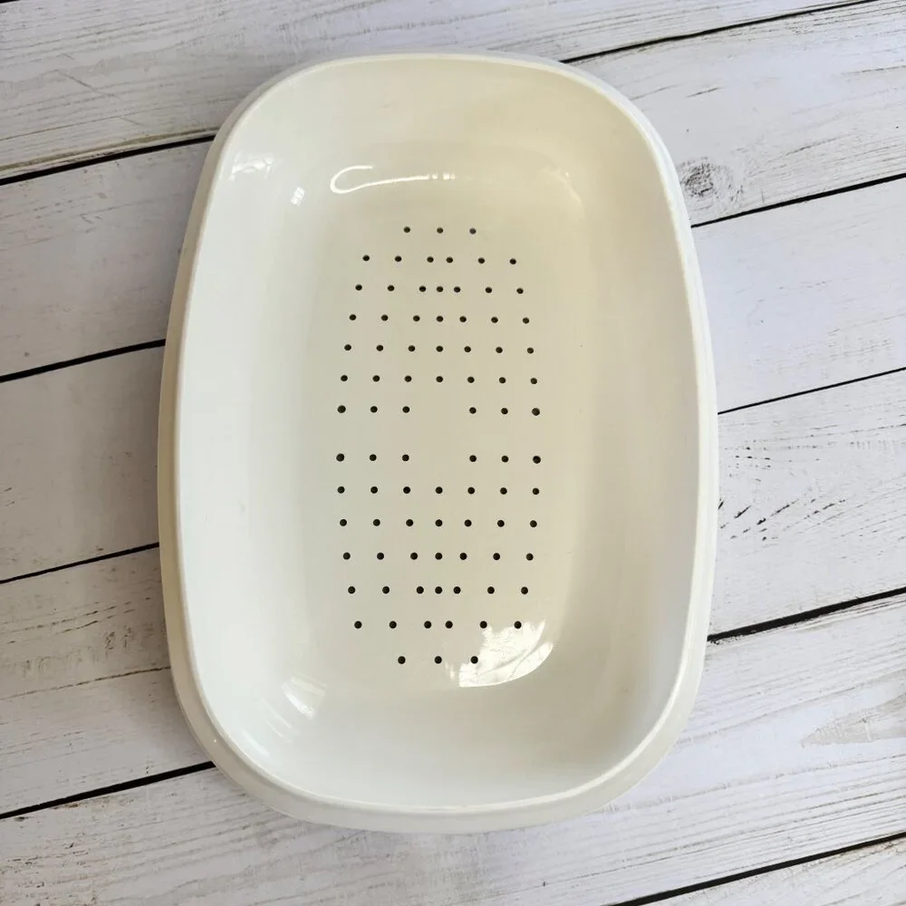 Tupperware vintage oval